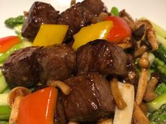 葱爆M12和牛-宝丽轩中餐厅BAOLIXUAN