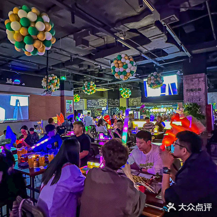 又开始搞事情啦！解锁烧烤工场店😋