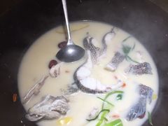 -咕嘟草帽鱼·牛奶一样的鲜鱼汤(包河万达广场创始店)