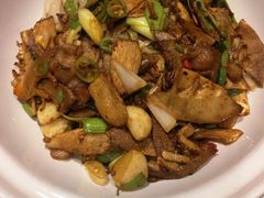 -赶海部落海鲜城(海阳路店)