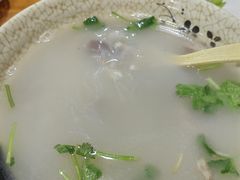 -闫家驴肉老店(华电一校店)