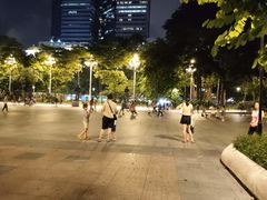 -英雄广场