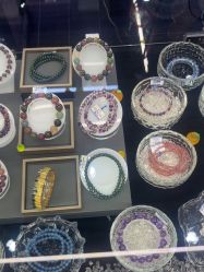 -灵彩珠宝(朗香街店)