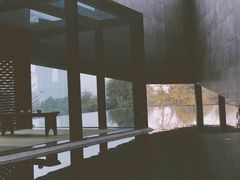 -知美术馆