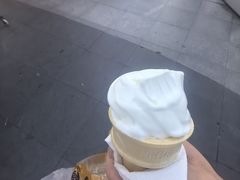 -麦当劳(民盈·国贸城店)