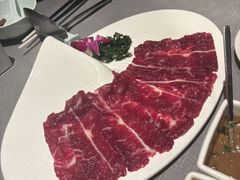 -左庭右院鲜牛肉火锅黑金店(陆家嘴中心店)