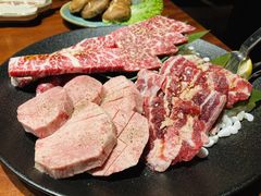 -肉魁屋·烧肉·烧鸟·酒场(高新店)