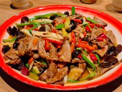 贱男春腰花-泥糊破店小酒馆·团建聚餐(南京西路店)