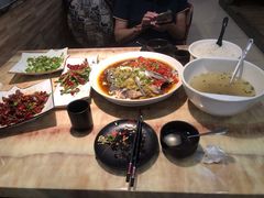 -钟掌勺忘不了地道湘菜(新天地假日广场店)