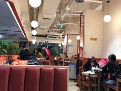 大堂-鸡遇虾煲干锅火锅(小寨金莎店)