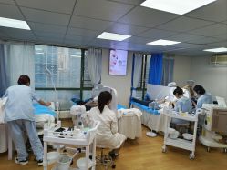 -蕾特恩专业祛痘