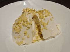 酥皮奶豆腐-新白鹿餐厅(爱琴海购物中心店)