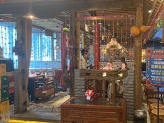 -老牌坊云南鱼豆花火锅(爱建店)