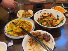 -富正毅三下锅·湘西韵味(天门山索道店)
