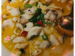 -蜜桃餐厅·伴山(湖滨商业街店)