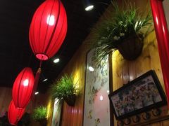 -愉肴麻辣香锅(中山路店)