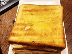 -喝丢一只鞋辣炒海鲜小烧烤(三八广场店)