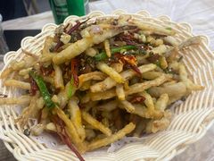 -江城燕子大排档(江汉路步行街店)