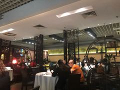 大堂-山泉公馆酒家(广州东站店)