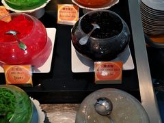 -彩虹云霄酒店75层国际自助餐