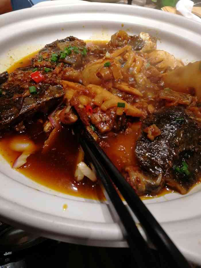 祖厨湖南菜(三阳路店)-"环境不错,有小桌,也有十人桌,十人桌在高.