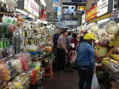 -瓦洛洛传统市场