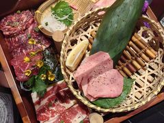 -山川小町·极番烧肉(新地假日广场店)