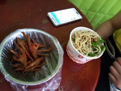 毛姨鸡爪-毛姨鸡爪