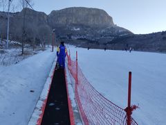 -济南卧虎山滑雪场
