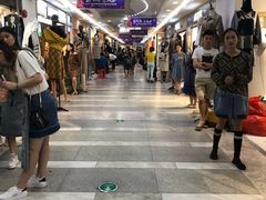 -广州白马服装市场