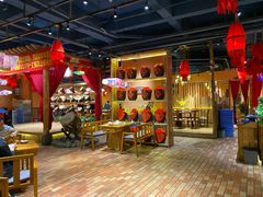 大堂-老滇山寨•云南特色菜•地方菜•民族风情歌舞表演(金碧店)