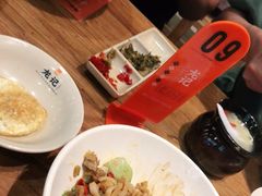 -湘人龙记老长沙米粉(鸟巢店)