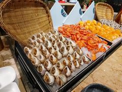 -大中华希尔顿酒店-念自助餐·嗨啤·小龙虾