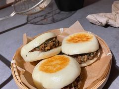 罗勒牛肉小锅盔-罗勒家·养生火锅· Bistro(大望路店)