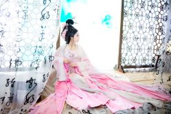 -九月鹰飞汉服摄影工作室
