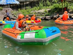 -安吉龙王山峡谷漂流