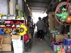 -利津路小商品批发市场