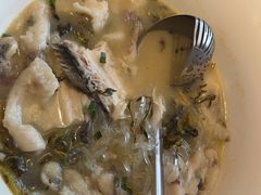 -严记小天府酸菜鱼(西四路店)