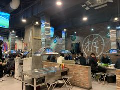 -马路牙子烧烤音乐酒馆(望京店)