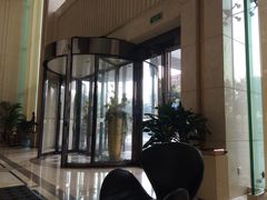 -无锡鼎尚皇冠酒店