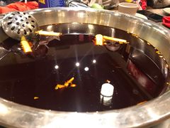 -肖肖酸萝卜鱼火锅(总店)