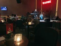 -TZ House音乐现场(来福士中心店)