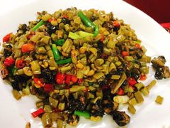 酸豆角炒肉末-回家湘菜馆(浮山后店)