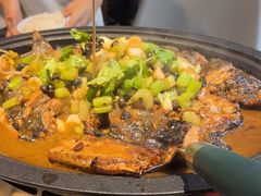 -辣尚瘾·烤鱼·新川菜(牡丹园直营店)