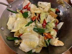 干锅手撕包菜-粤仔湾砂锅粥(滨湖万达店)