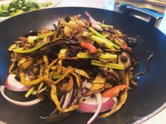 阿瓦私房菌-阿瓦山寨·湘菜现炒·剁椒鱼头王(咸阳总店)
