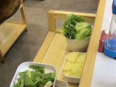 -鲁员外地锅鸡地锅鱼(古墩路店)