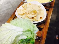 -亿诣蝎府炸酱面羊蝎子火锅(酷车小镇店)