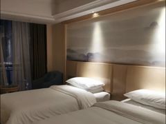 -维也纳酒店(重庆西站巴国城店)