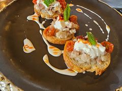 -Cocotte Farm Roast & Winery